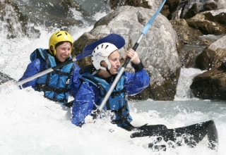  Canoa Rafting con Adelanle Rafting Canoa